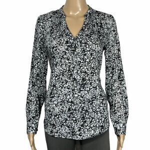 Daisy Fuentes Long Sleeve Black and White Blouse